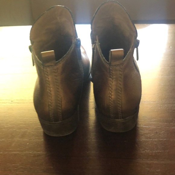 Gold bootie - Picture 3 of 4